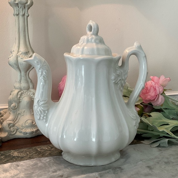 Other - Red Cliff Ironstone Elegant White Ceramic Teapot